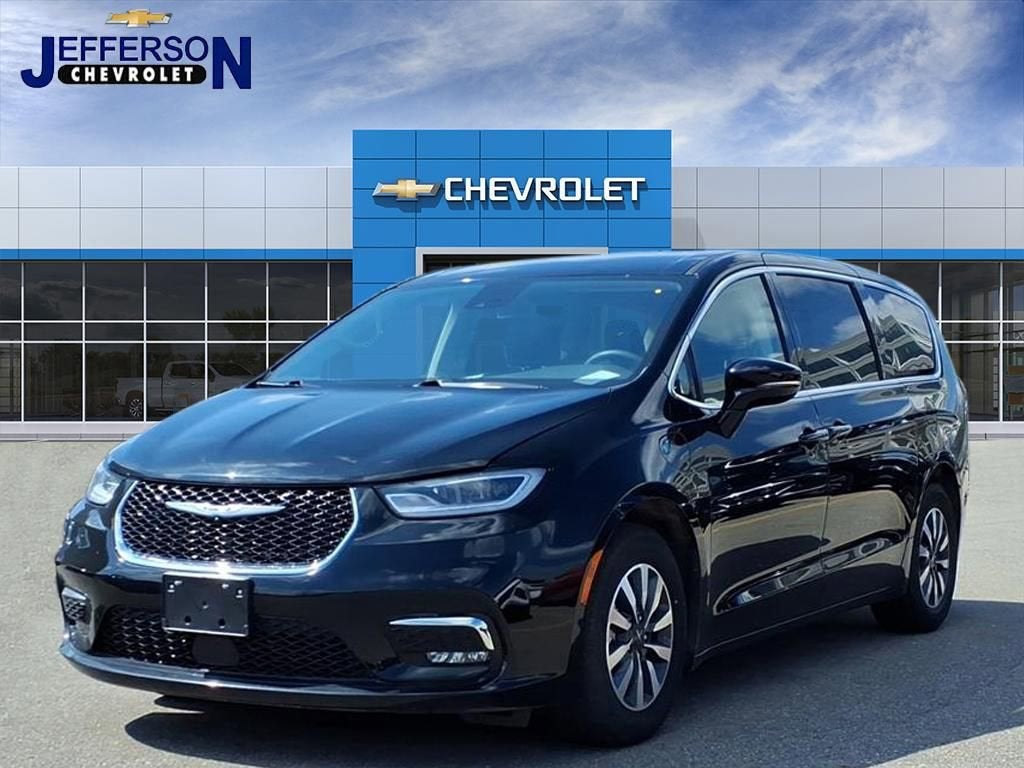 2024 Chrysler Pacifica Hybrid Select