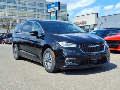 2024 Chrysler Pacifica Hybrid Select