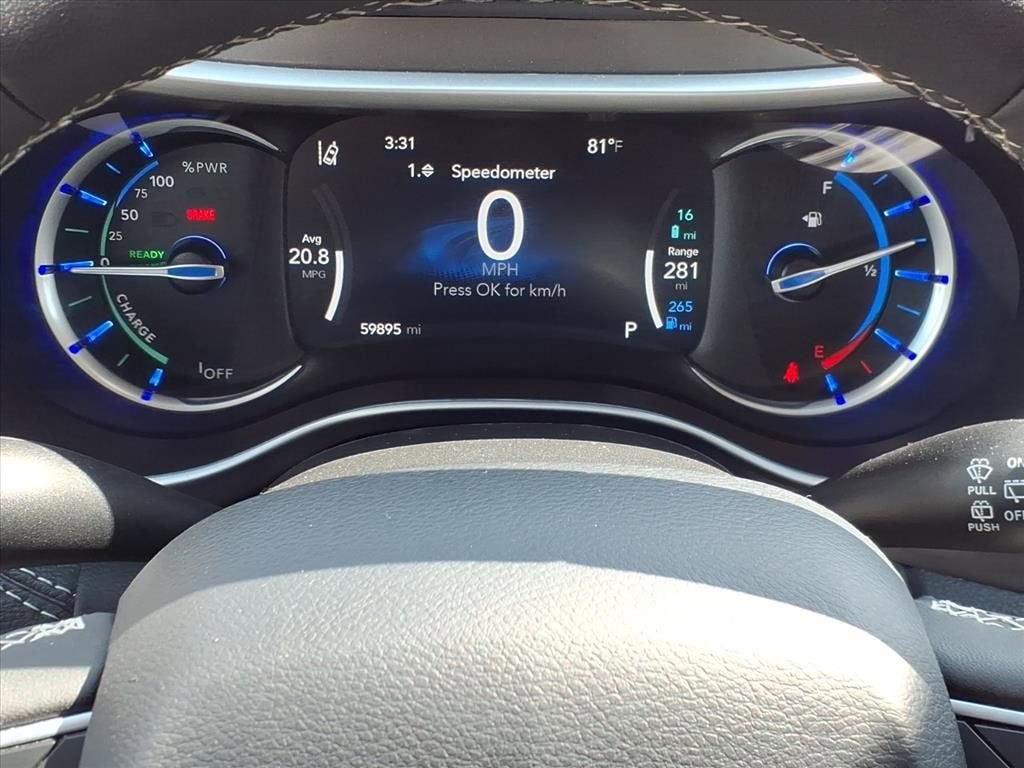 2024 Chrysler Pacifica Hybrid Select