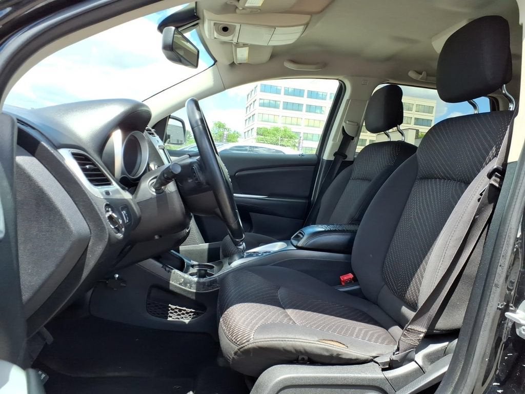 Used 2015 Dodge Journey SXT with VIN 3C4PDCBB9FT547864 for sale in Detroit, MI