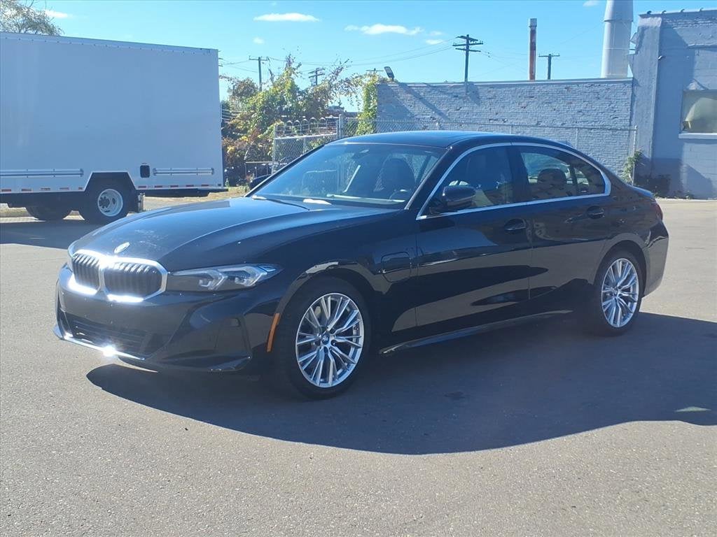 2024 BMW 3 Series 330e