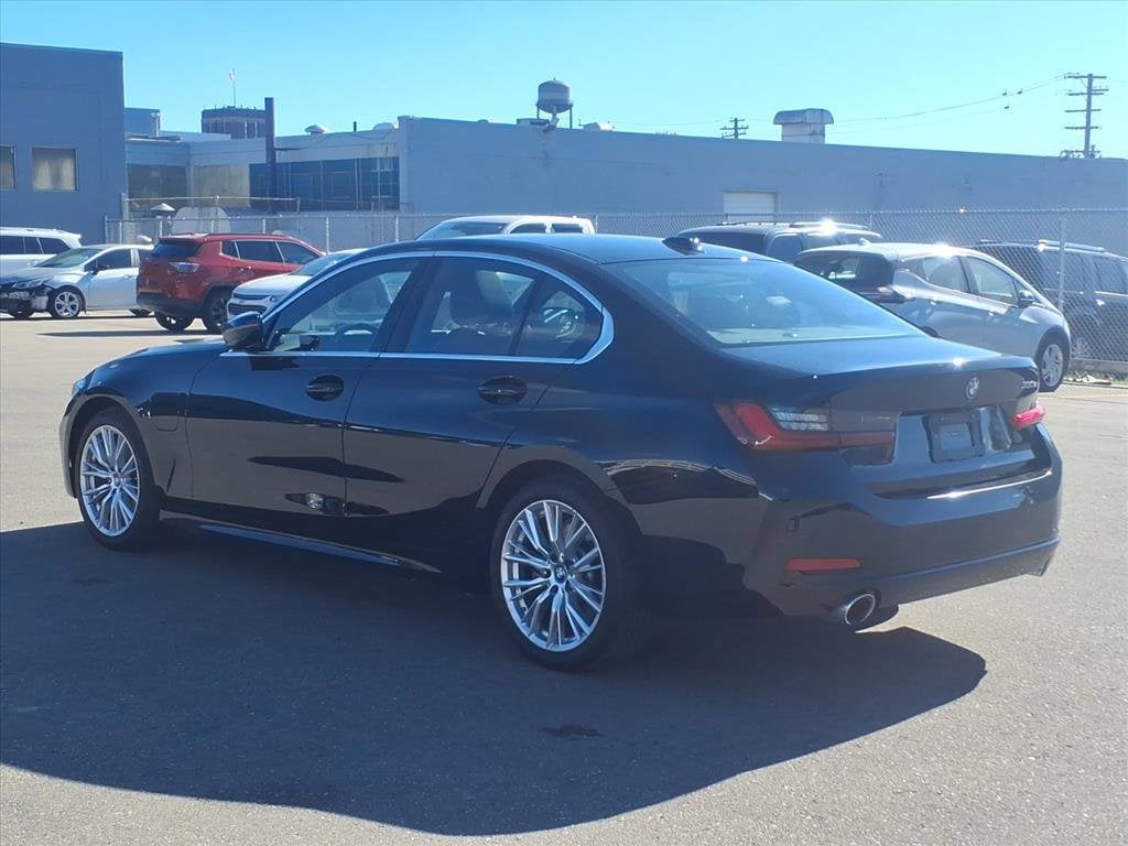 2024 BMW 3 Series 330e