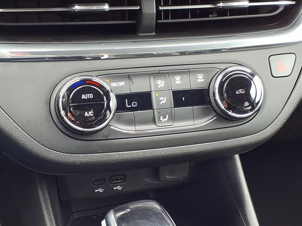 2025 Buick Envista Preferred