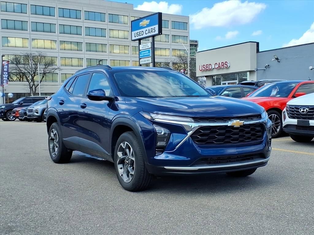 2024 Chevrolet Trax LT