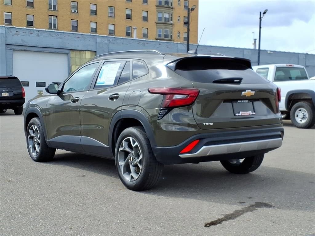 2024 Chevrolet Trax LT