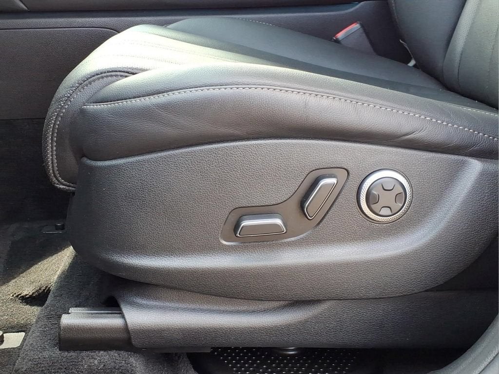 2025 Genesis GV80 2.5T Standard