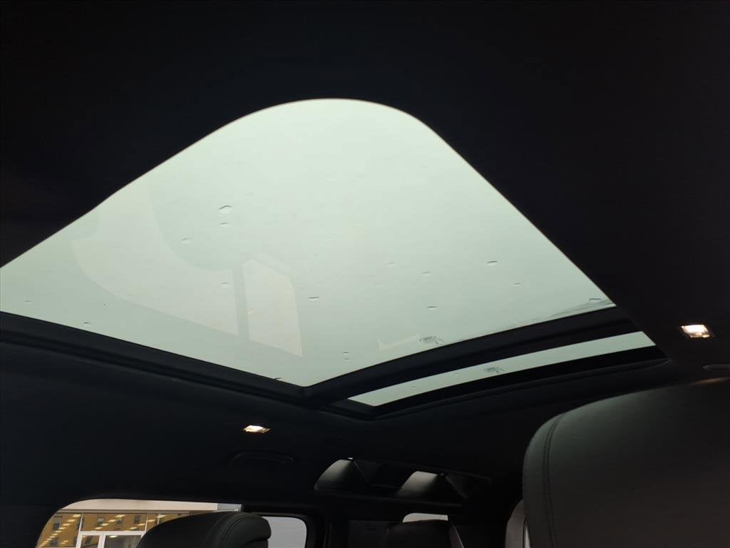 2024 Land Rover Defender S