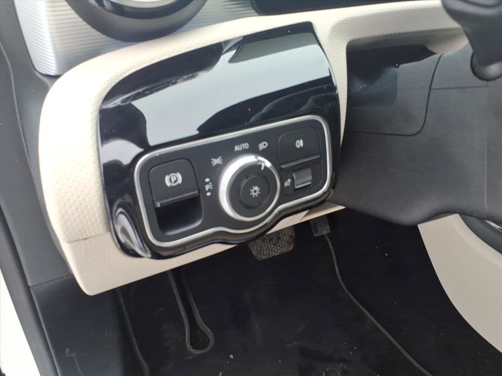 2022 Mercedes-Benz A 220 4MATIC®