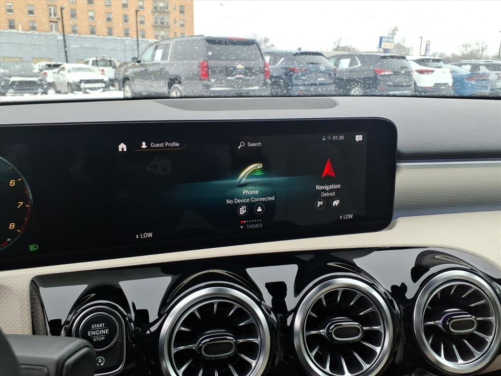 2022 Mercedes-Benz A 220 4MATIC®