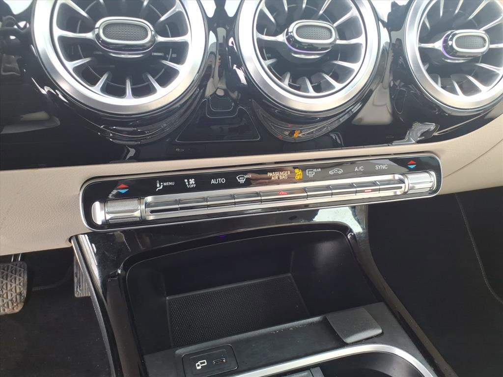 2022 Mercedes-Benz A 220 4MATIC®