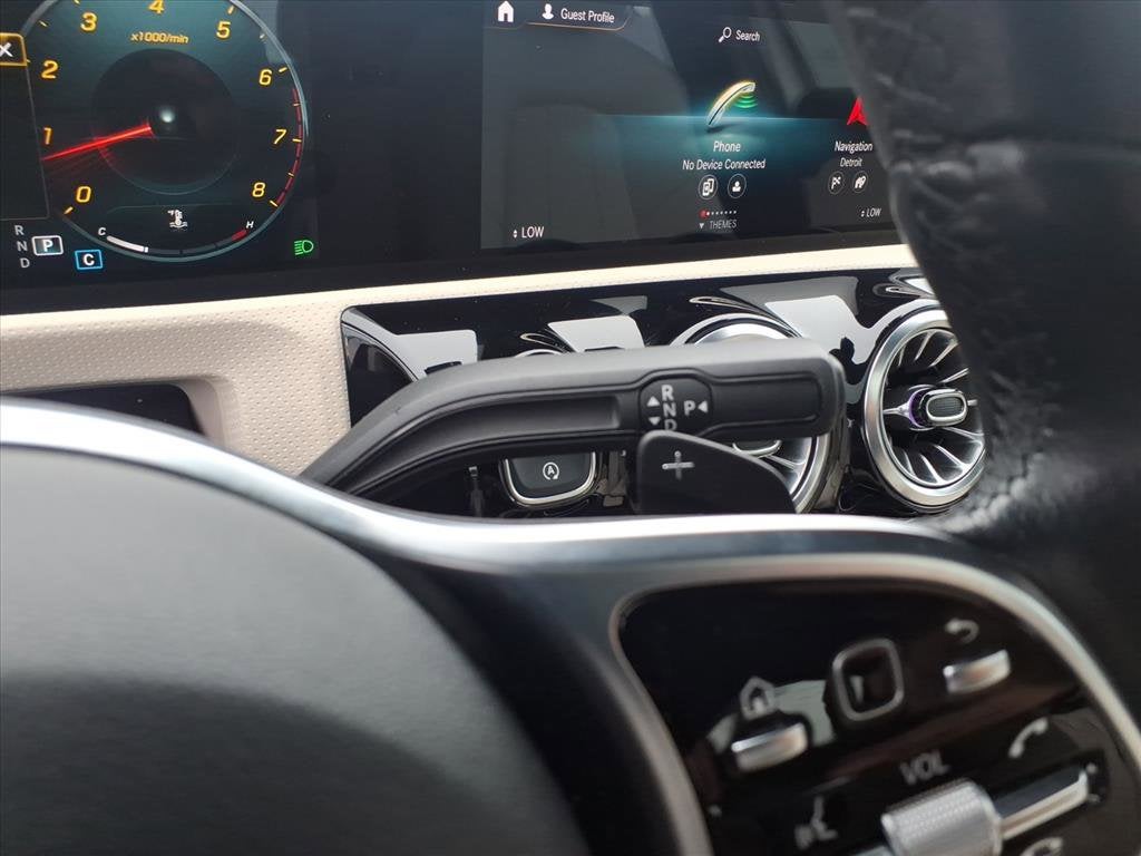 2022 Mercedes-Benz A 220 4MATIC®