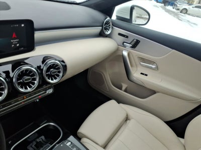 2022 Mercedes-Benz A 220 4MATIC®