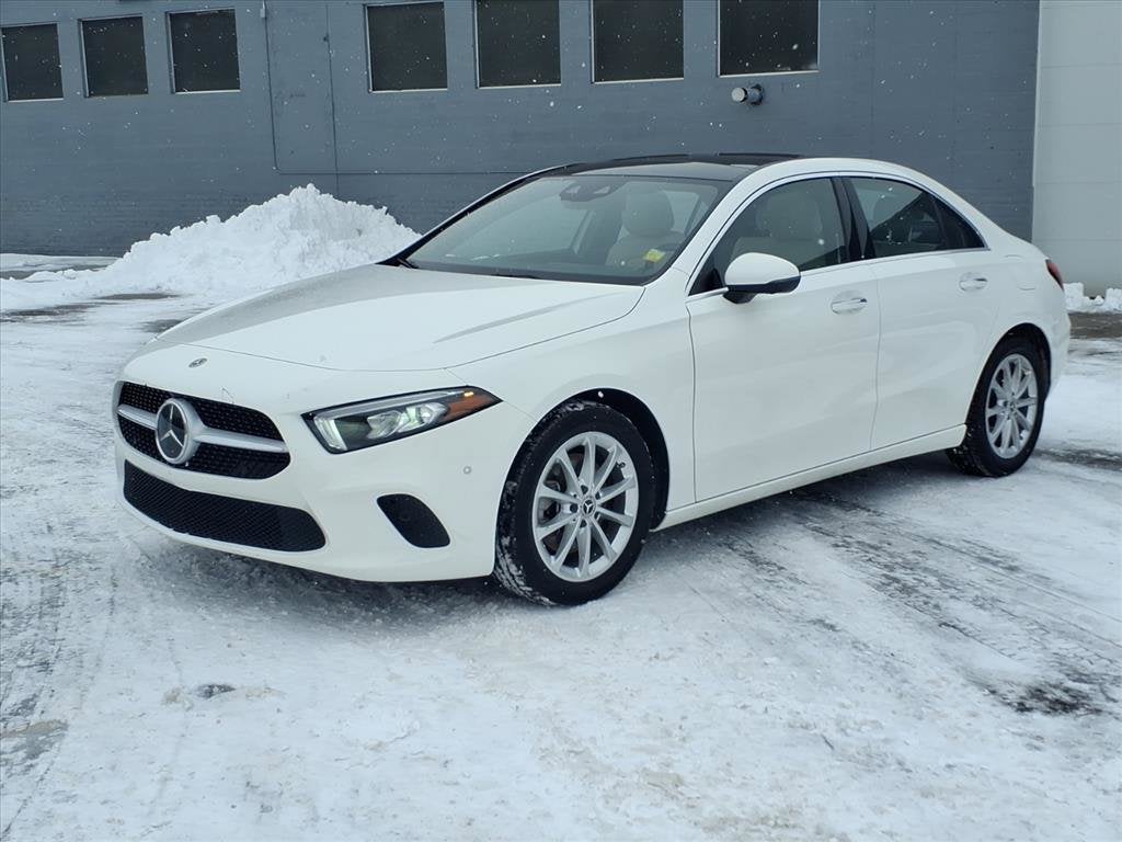 2022 Mercedes-Benz A 220 4MATIC®