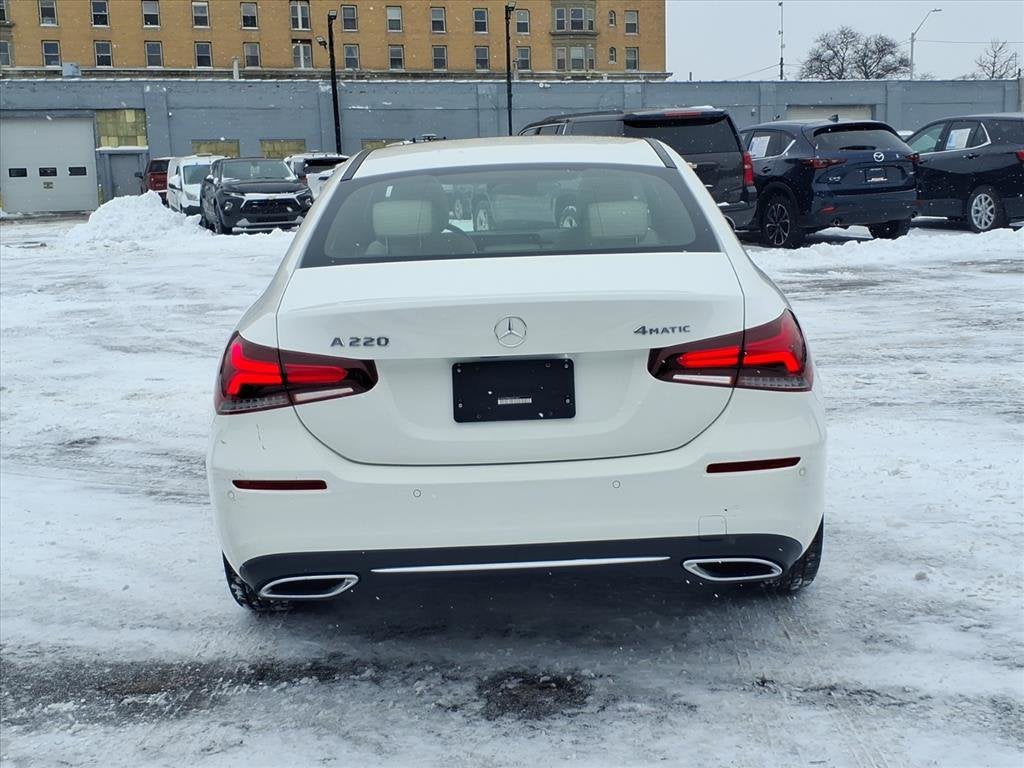 2022 Mercedes-Benz A 220 4MATIC®