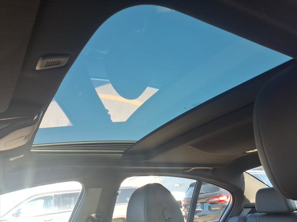 2023 BMW 5 Series 530e xDrive